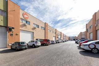 Nave industrial  Calle de bubión. Espectacular nave en el poligono de juncaril peligros