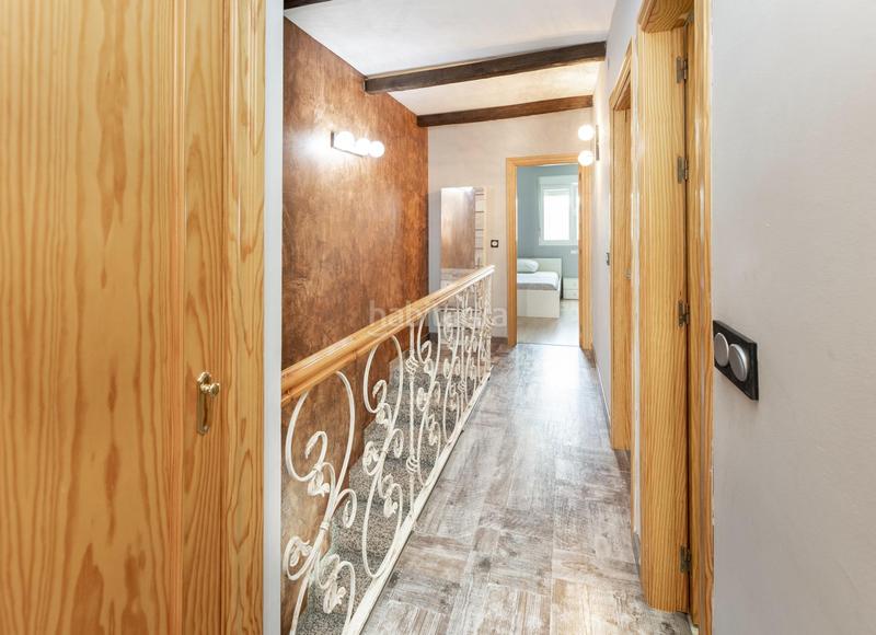 Foto 46e8ac9b-15e8-4441-acab-3628873ec92c. Casa adosada venta de magnífica casa adosada en las gabias gabia chica en Gabias (Las)