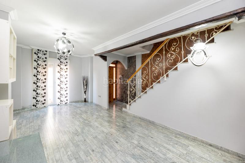 Foto e4efa621-aa0b-46c3-9b4a-9ab3ef7bddf5. Casa adosada venta de magnífica casa adosada en las gabias gabia chica en Gabias (Las)