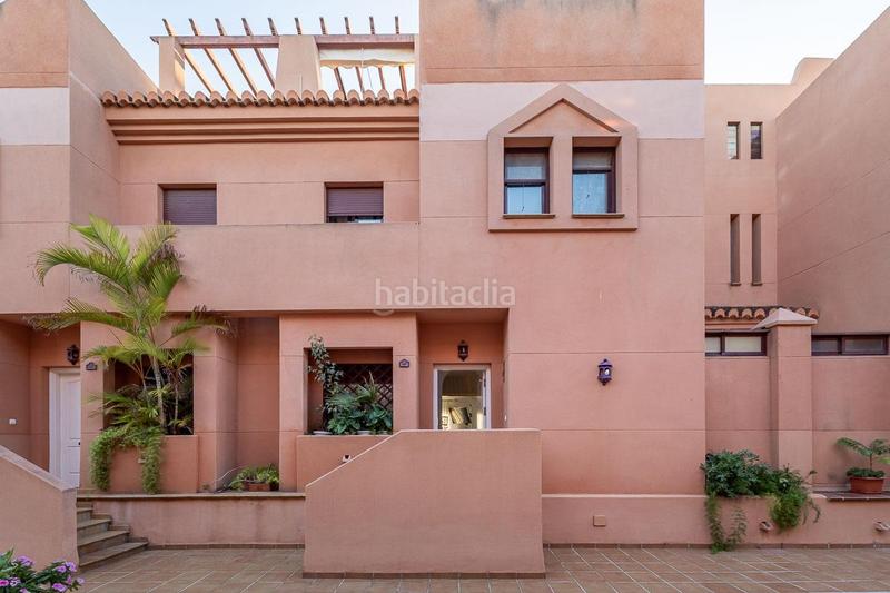 Foto 4cb32d15-f3bf-42ac-a958-867da2c4a960. Casa adosada espectacular casa en playa granada en Motril