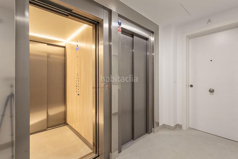 Foto ccd5978a-e500-4652-820c-927023bc9c85. Rent flat with heating parking pool in Rosaleda - Juventud Granada