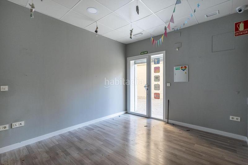 Foto fb0e9b79-8692-492e-8f3a-870405ed7f26. Location local commercial dans Camino de Ronda Granada