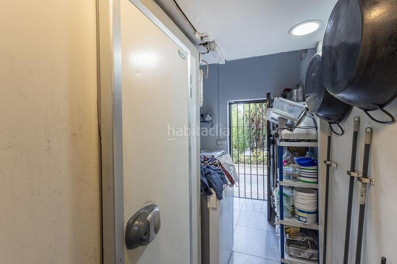 Foto b6430b32-3b73-481a-b790-7a2d6c164756. Lloguer local comercial a Castaño - Mirasierra Granada