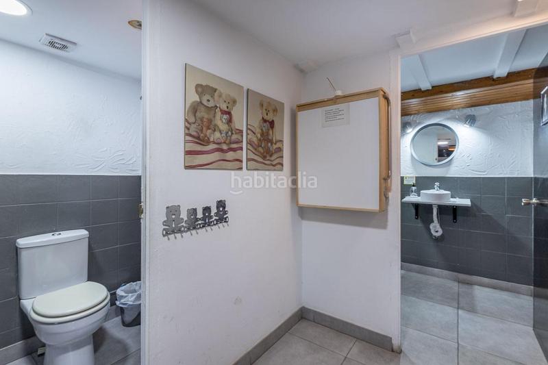 Foto ae7f7c21-e06d-4525-a0c3-4bdf20f4ae65. Location local commercial dans Castaño - Mirasierra Granada