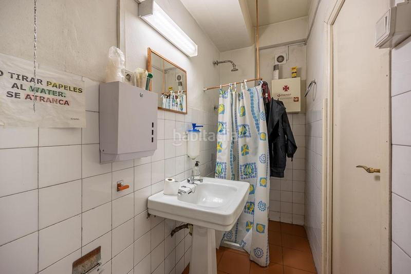 Foto 7668fe53-3700-46ba-8c91-95c05c5eb5fb. Alquiler local comercial oportunidad para emprendedores!! en Granada