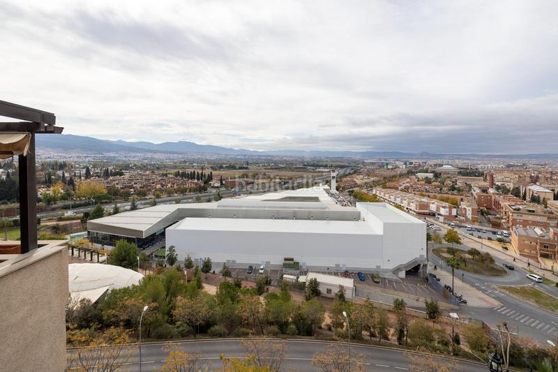 Foto 42925804-2006-4100-a1bf-5652800eec69. Attique avec chauffage parking dans Camino de los Neveros - Serrallo Granada