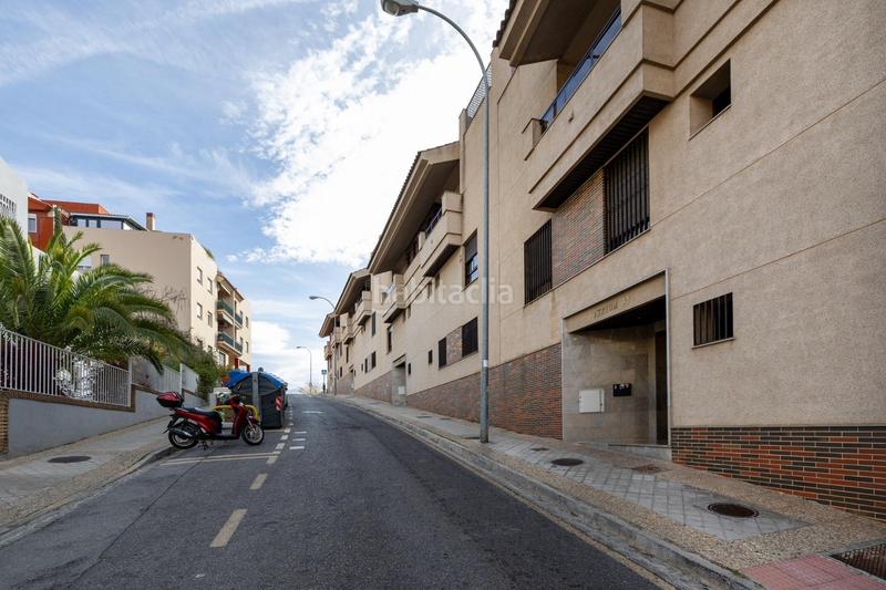 Foto 5c812415-a161-4082-8160-d021ae93d18c. Attique avec chauffage parking dans Camino de los Neveros - Serrallo Granada