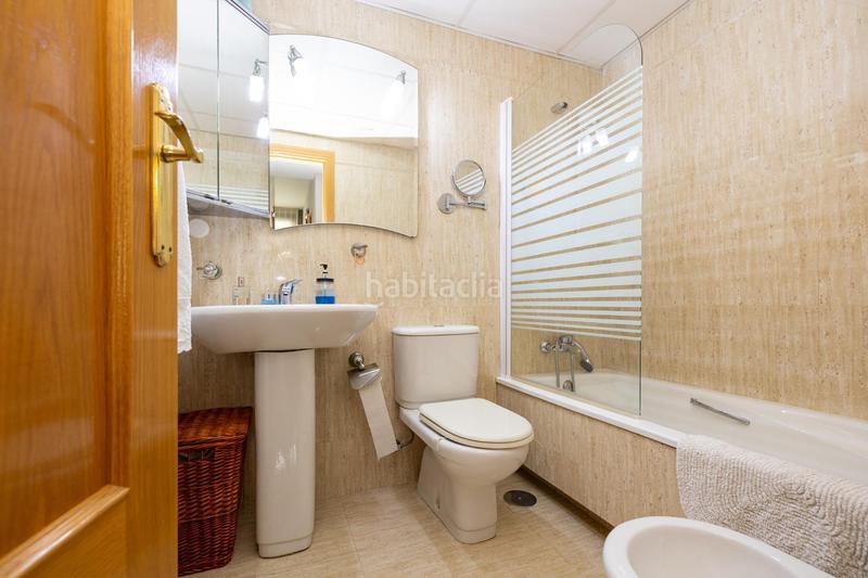 Foto b7d2a5d1-5ea4-4d70-a9d0-be25d2afa993. Attique avec chauffage parking dans Camino de los Neveros - Serrallo Granada