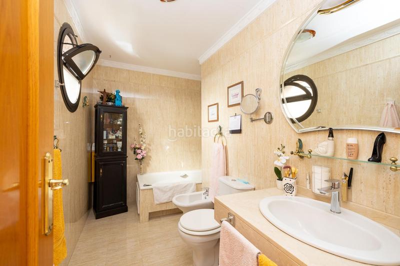 Foto fbac585f-c19b-4096-9e39-eccfdeddf909. Attique avec chauffage parking dans Camino de los Neveros - Serrallo Granada