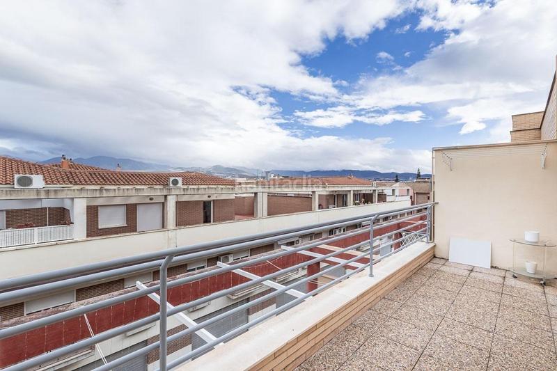 Foto 3ab24460-f74e-4013-aa3c-4d1715bbcd50. Rent penthouse with parking in San Cayetano Churriana de la Vega