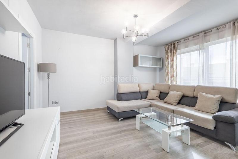 Foto 6a331bc1-50e7-4bdd-a758-b4cae13d254c. Rent penthouse with parking in San Cayetano Churriana de la Vega