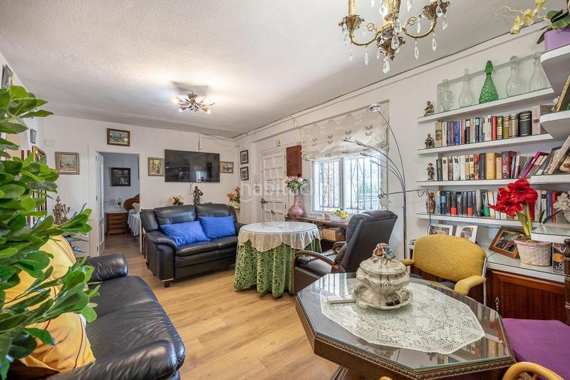 Foto d1050e23-ab9c-42ad-bdfb-1b99e3afc8c2. Semi detached house with parking pool in Barrio de la Vega Monachil