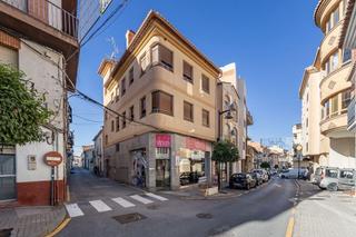 Mas à Dúrcal. Casa con terreno en durcal