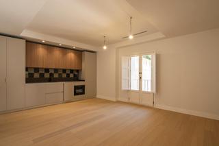 Pis  Calle horno del vidrio. Piso en horno de vidrio