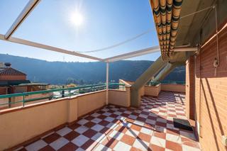Àtic a Calle rauda 6. Ático en zona ctra. sierra. vistas despejadas. gran terraza y ga