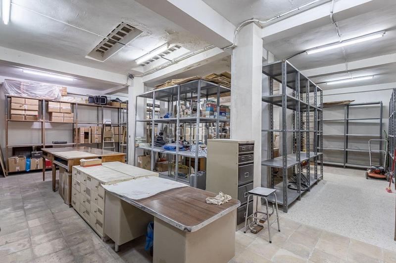 Foto 2f774bf9-806b-44c4-b112-5586e72298ef. Locale commerciale in Centro - Sagrario Granada