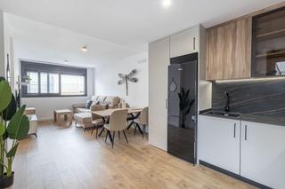 Lloguer Pis  Calle lopez de neira. Magnífico piso en alquiler de temporada en el pts  granada