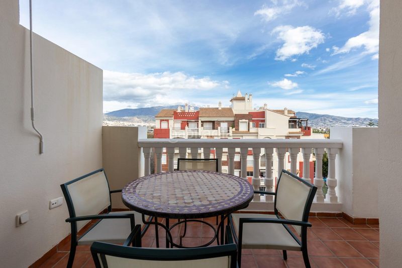 Foto 1fd61262-8fd9-453b-9160-6d3c12f455af. Àtic amb aparcament piscina a Playa de Granada Motril