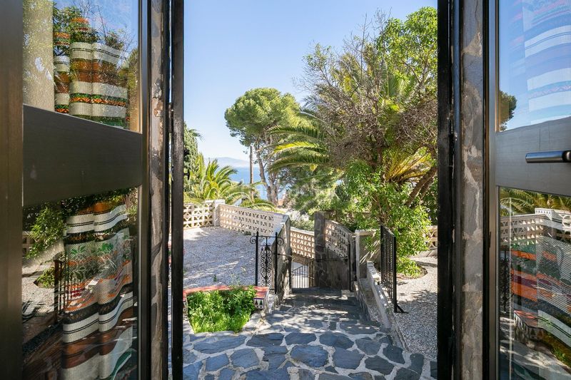 Foto 116bb3f8-79f4-42b4-a522-64391735fd6f. Xalet amb aparcament piscina a Punta La Mona Almuñécar