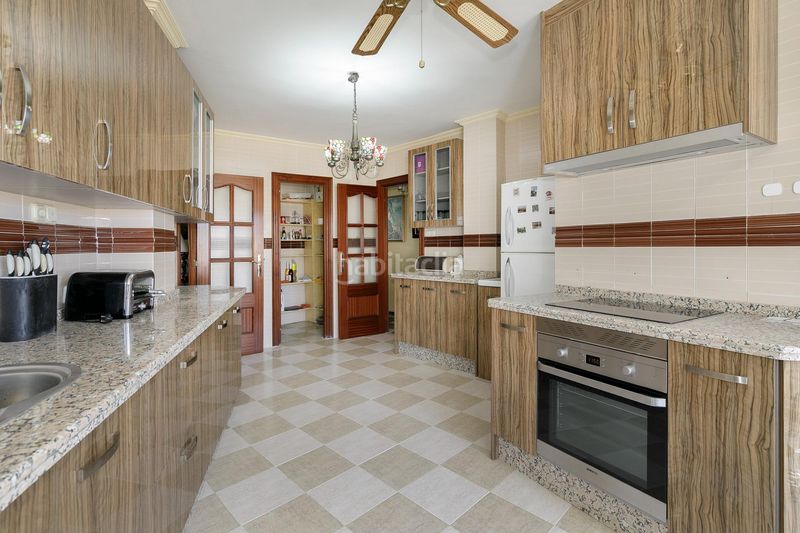 Foto 886b6e64-2cbe-439e-8de9-72c6dd0ef386. Xalet amb aparcament piscina a Punta La Mona Almuñécar