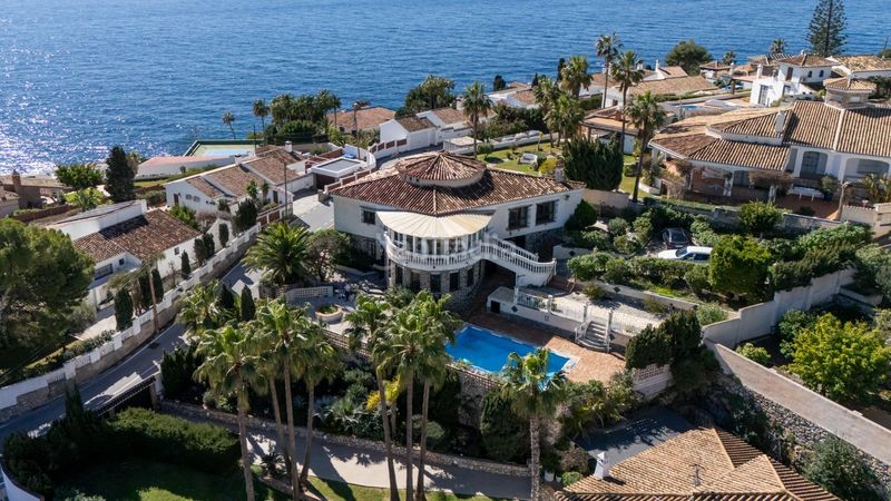 Foto d1e790cf-4ecb-4928-99b8-c3466f14ed8e. Xalet amb aparcament piscina a Punta La Mona Almuñécar