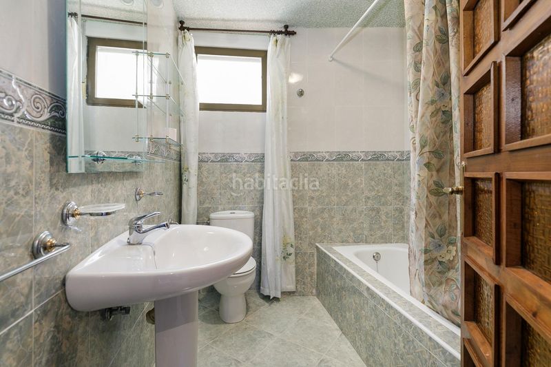 Foto f15e2b08-3e22-4630-ae68-f89c7a47782a. Xalet amb aparcament piscina a Punta La Mona Almuñécar