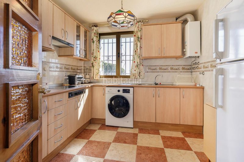 Foto f8160545-9cc7-40eb-9d1e-01997ec97865. Xalet amb aparcament piscina a Punta La Mona Almuñécar