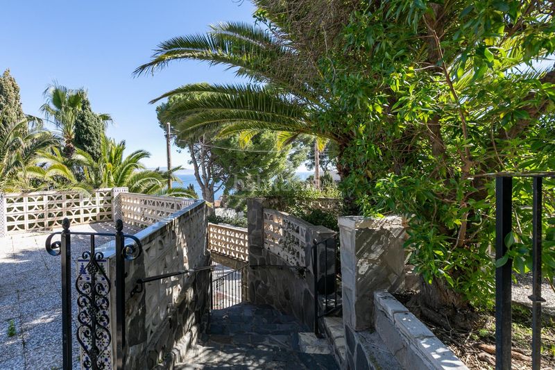 Foto f9bd9ae2-b9a2-4770-b29e-9a8b25bafad2. Xalet amb aparcament piscina a Punta La Mona Almuñécar