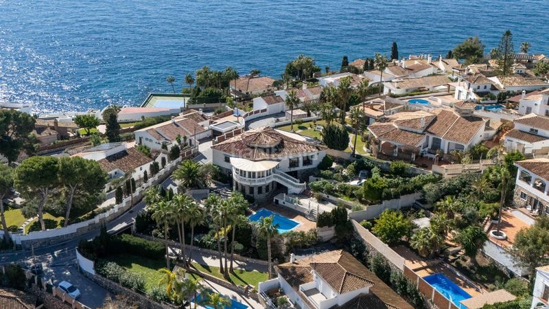 Foto fccdc83b-ec0e-4833-b1ad-ff8a1a4a9531. Xalet amb aparcament piscina a Punta La Mona Almuñécar