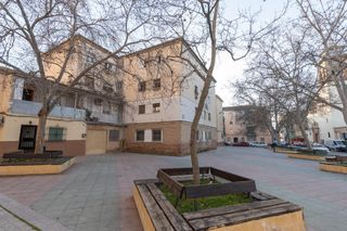 Pis a Calle Santa Adela 10