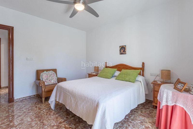 Foto 63ac77fa-965d-4c1b-805c-a6b09aa2fcd0. Chalet  con parcela urbanizable en Atarfe