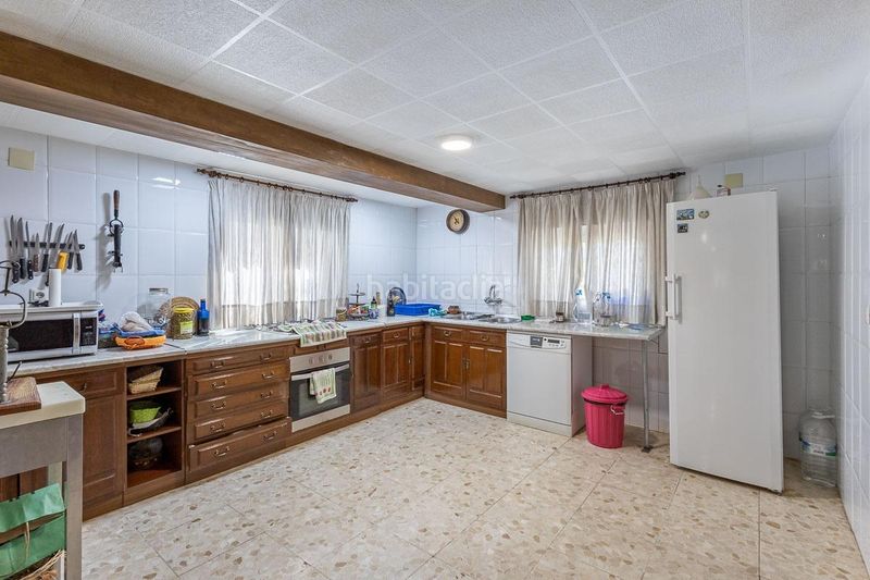 Foto 8d6b5238-04aa-45bc-bfb3-a51f37cfee81. Chalet  con parcela urbanizable en Atarfe