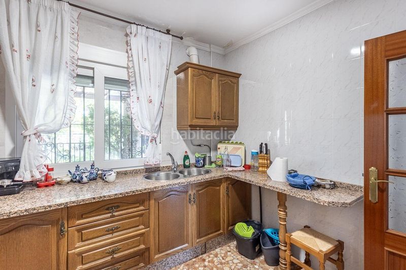 Foto ddc9dfce-0731-4a9d-a0a7-42dc9f6f294a. Chalet  con parcela urbanizable en Atarfe
