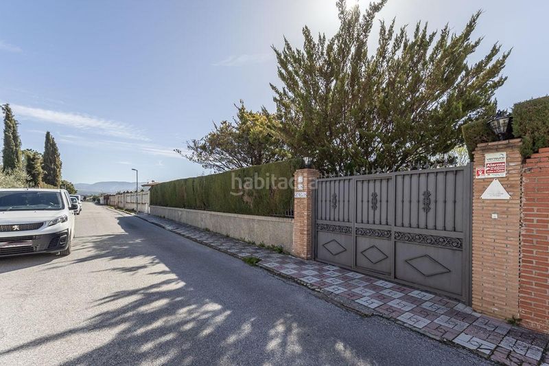 Foto efd9c153-37fb-4e3a-84bd-fd0cd022312e. Chalet  con parcela urbanizable en Atarfe