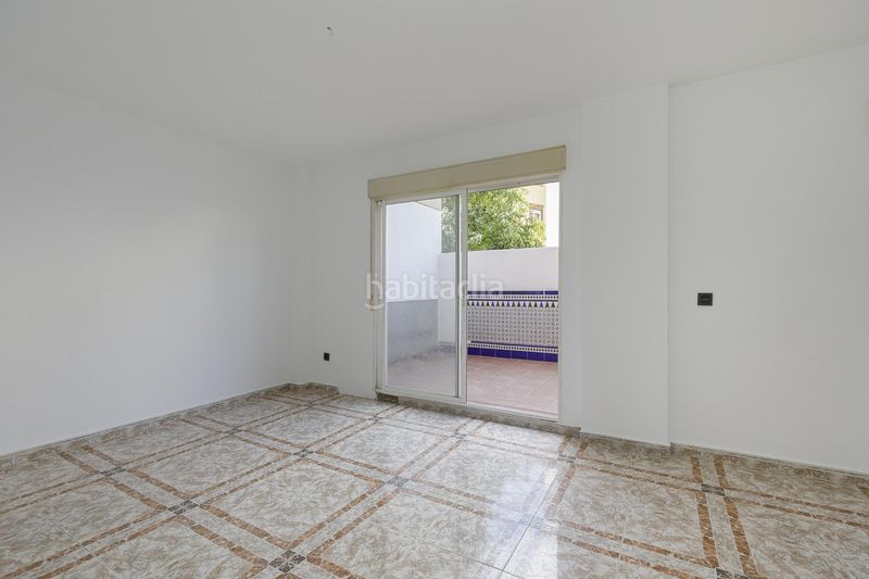 Foto 5fa81552-d64e-41d2-afa9-aedcd0ddabca. Dúplex amb aparcament a Ogíjares