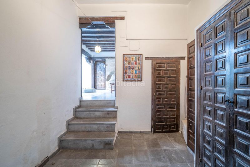 Foto 1c6d34e4-3fd9-4361-8598-1b1ec6cba82a. Edificio en calle calle gumiel de san pedro 4 edificio morisco del siglo xvi en el paseo de los tristes con vistas a la alhambra en Granada