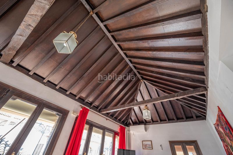 Foto 34e1ee8d-9801-45b6-89d6-56e7c39d8303. Edificio en calle calle gumiel de san pedro 4 edificio morisco del siglo xvi en el paseo de los tristes con vistas a la alhambra en Granada