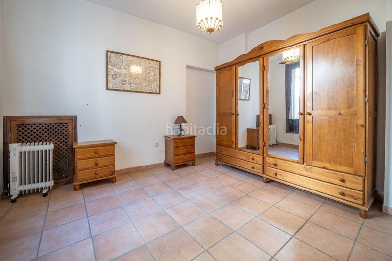 Foto 4a2e847e-5b3a-4461-b5a9-24e78a9bbb62. Edificio en calle calle gumiel de san pedro 4 edificio morisco del siglo xvi en el paseo de los tristes con vistas a la alhambra en Granada
