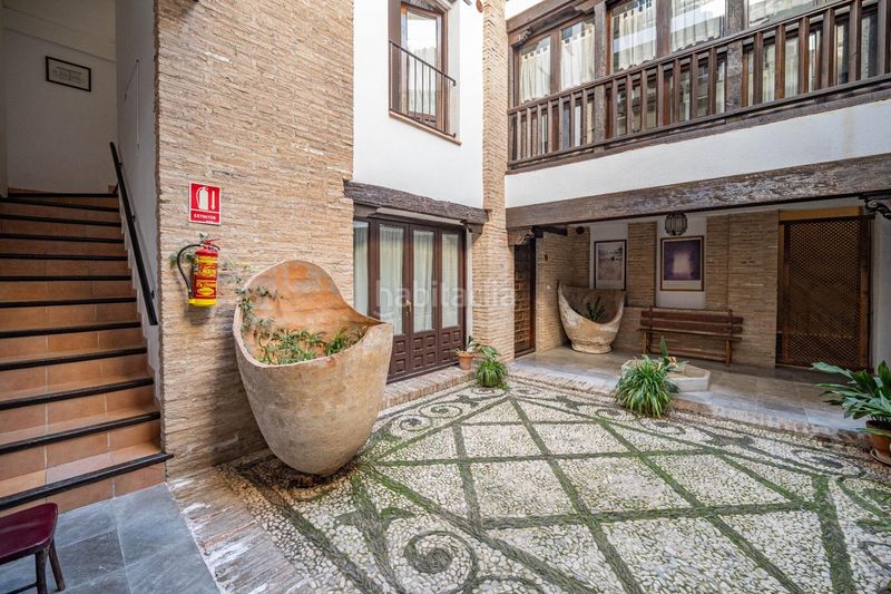 Foto 79093a12-27f9-412e-a0d7-91ea9ee8a333. Edificio en calle calle gumiel de san pedro 4 edificio morisco del siglo xvi en el paseo de los tristes con vistas a la alhambra en Granada