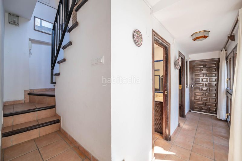 Foto f63d11b1-0db1-479c-91b6-ca697baaa8e9. Edificio en calle calle gumiel de san pedro 4 edificio morisco del siglo xvi en el paseo de los tristes con vistas a la alhambra en Granada