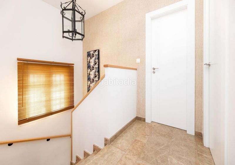 Foto 4b3f93a5-ed16-482d-a19d-2156346058ec. Casa aparellada amb aparcament a Jun