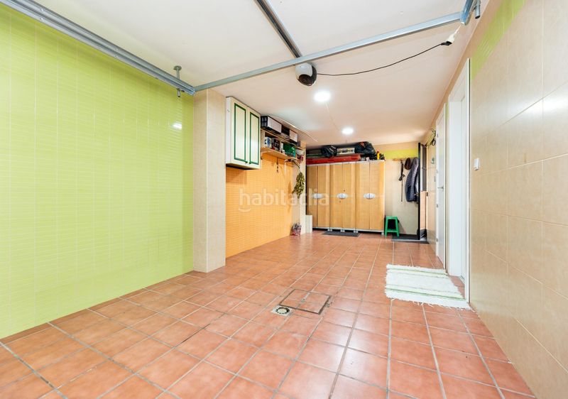 Foto fa7effe8-9401-46f2-a26c-2df914b36148. Casa aparellada amb aparcament a Jun