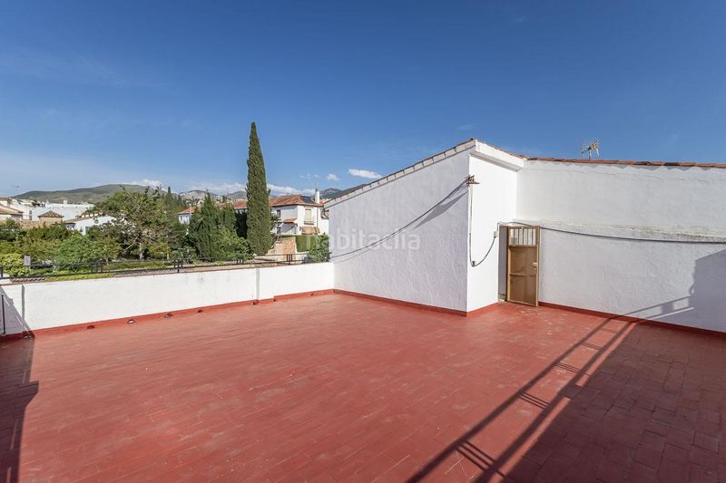 Foto b6a89cb1-4e64-454e-8766-3676eeefd346. Casa chalet en cajar. en Cájar