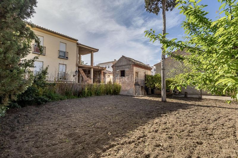 Foto b6b521f6-b355-4925-948f-948af7d3f814. Casa chalet en cajar. en Cájar