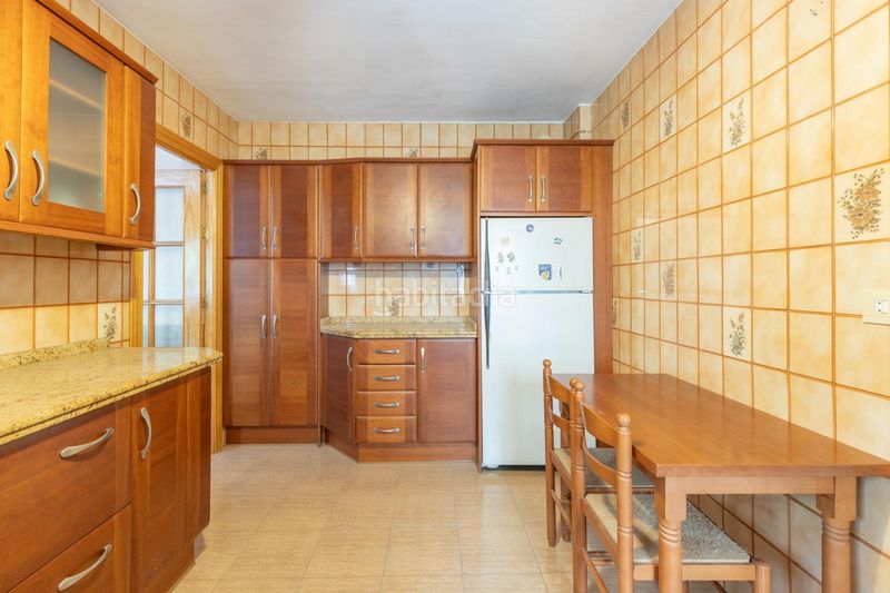 Foto 86f9b240-a7e9-42b3-88c4-a8210b01e22a. Casa amb aparcament a San Miguel Armilla