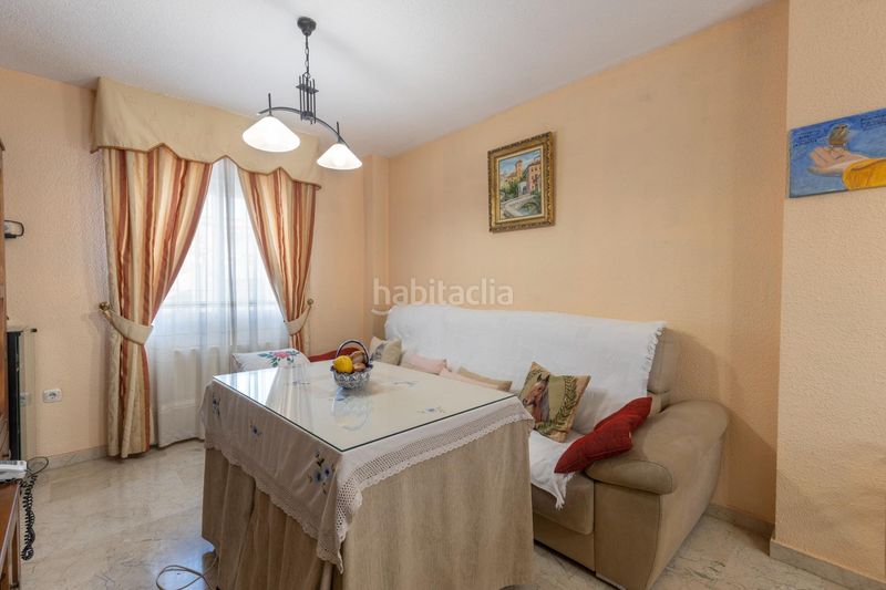 Foto b1469f6e-4b65-40f0-b159-9246caa996bb. Casa pareada estupenda casa pareada con piscina en Híjar en Gabias (Las)