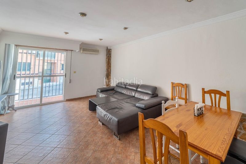 Foto 81f8f711-b9d6-4120-85c8-685a148f461b. Casa amb aparcament a Las Flores - Huerta Gabias (Las)