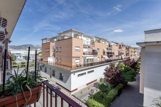 Appartement à Albolote. Piso con garaje en albolote