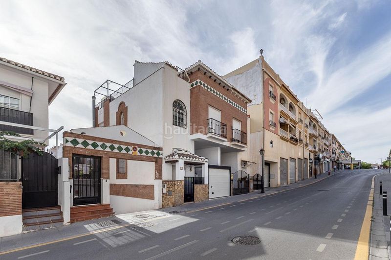 Foto e20ac53a-7c14-4429-a8ca-49abb74c24e4. Casa adossada amb calefacció aparcament a Gójar
