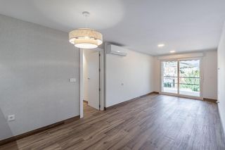 Alquiler Piso en Barrio de Zaidín. Impecable piso reformado con terraza y vistas despejadas a grana